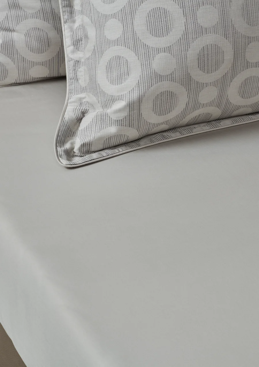 Umbrella Squid Fitted Sheet by Moooi