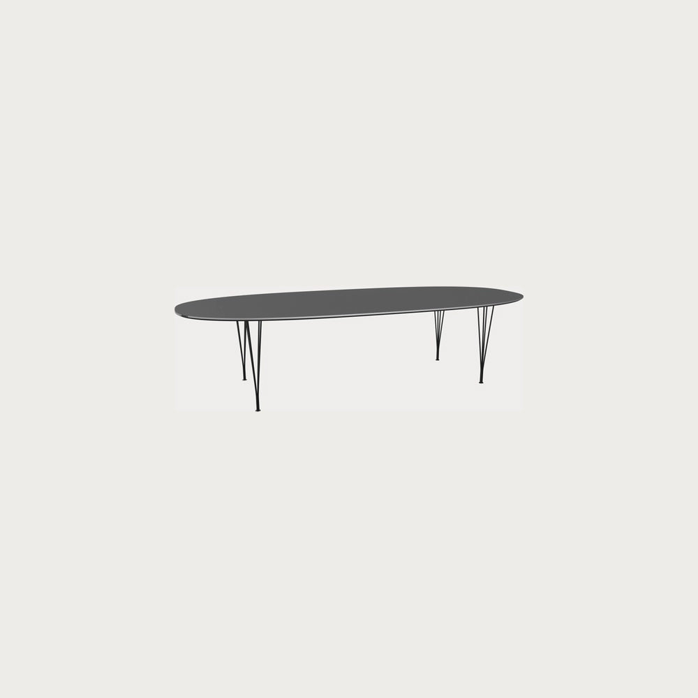 Superellipse B617 Dining Table by Fritz Hansen