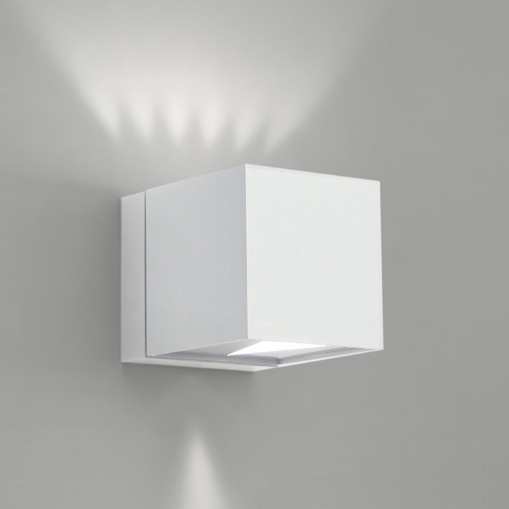 Dau 1 Light Surface Wall Light by ZANEEN design