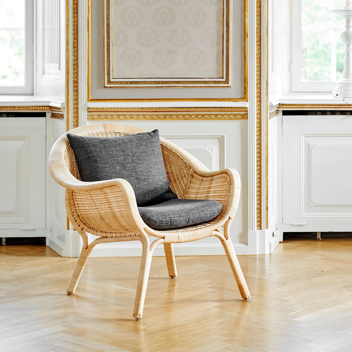 Madame Lounge Chair by Sika