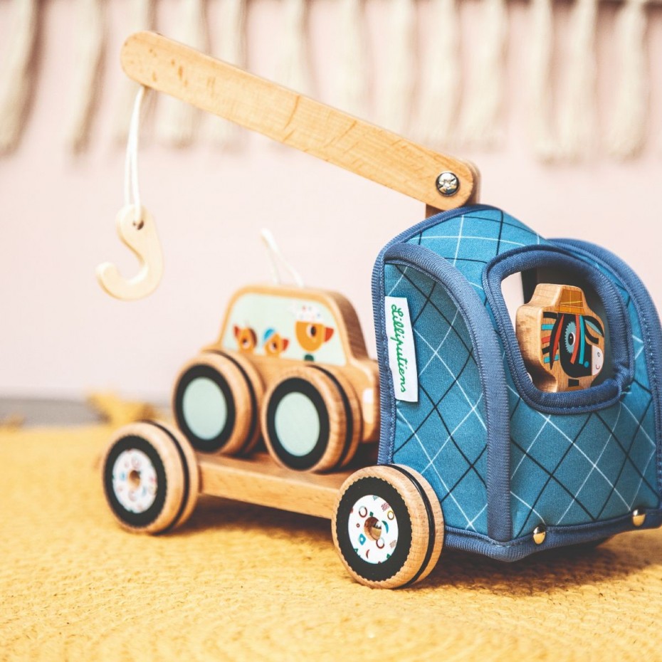 Ignace Tow Truck by Lilliputiens