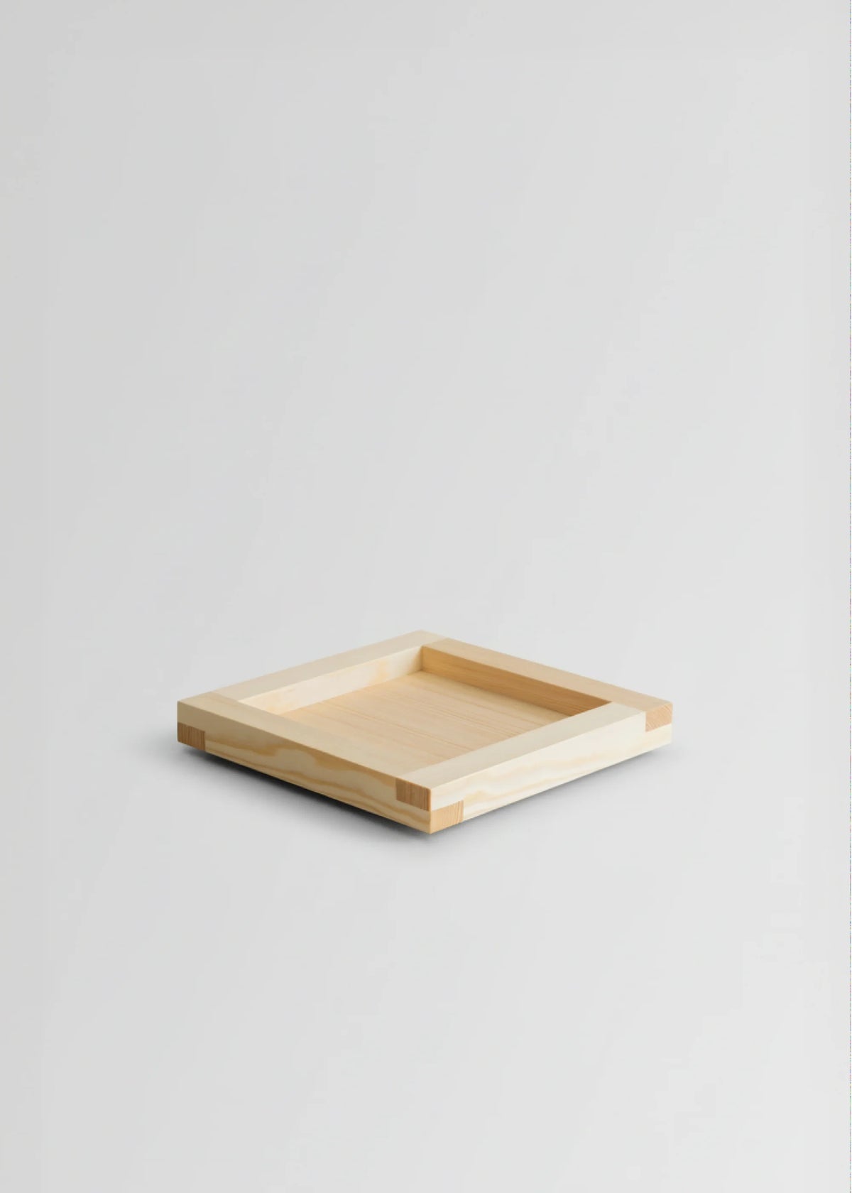 009 Tray by Vaarnii