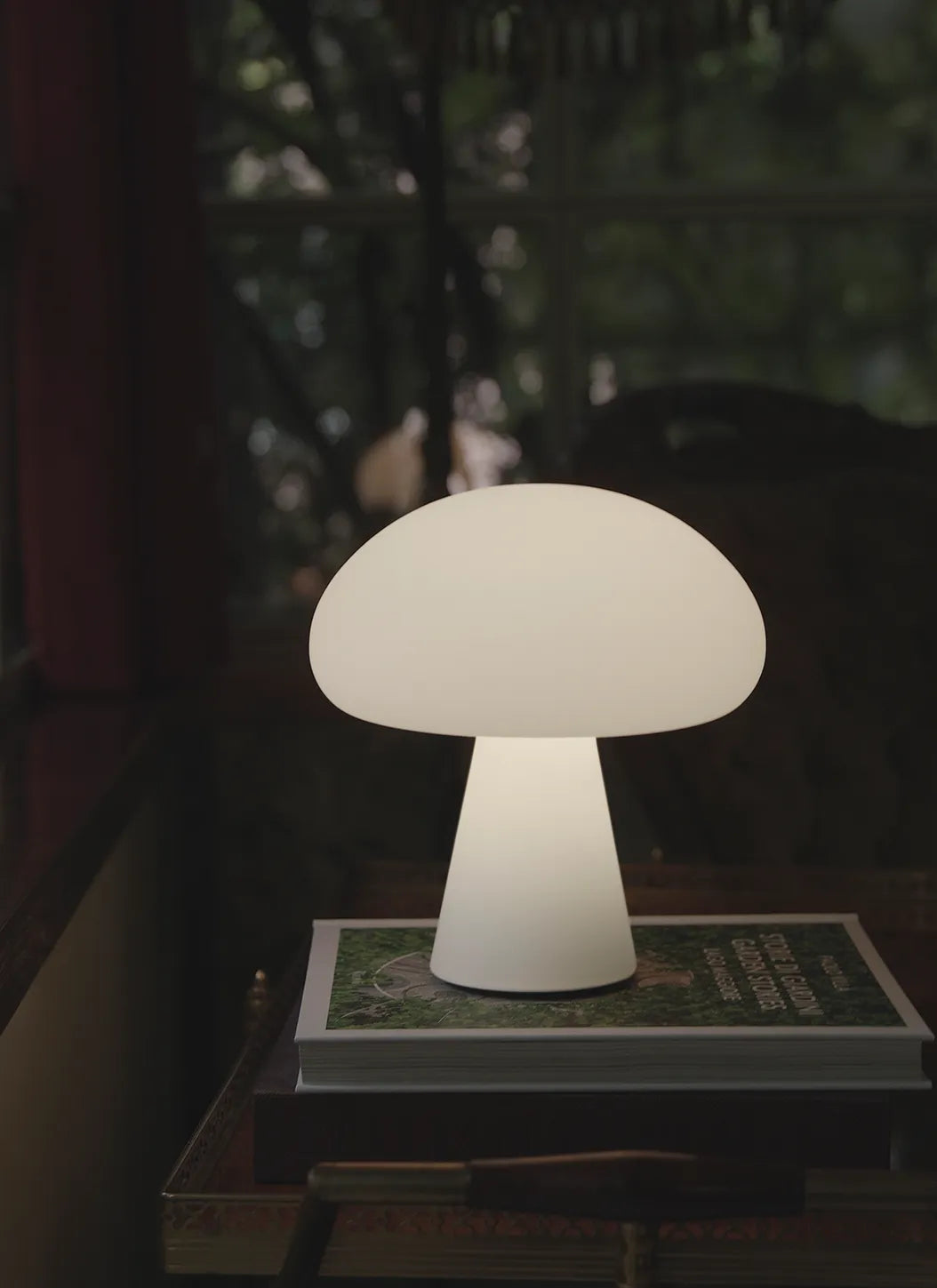 Lampe de table Obello par Gubi