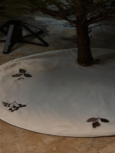 Oak Christmas Tree Blanket - Round by Ferm Living