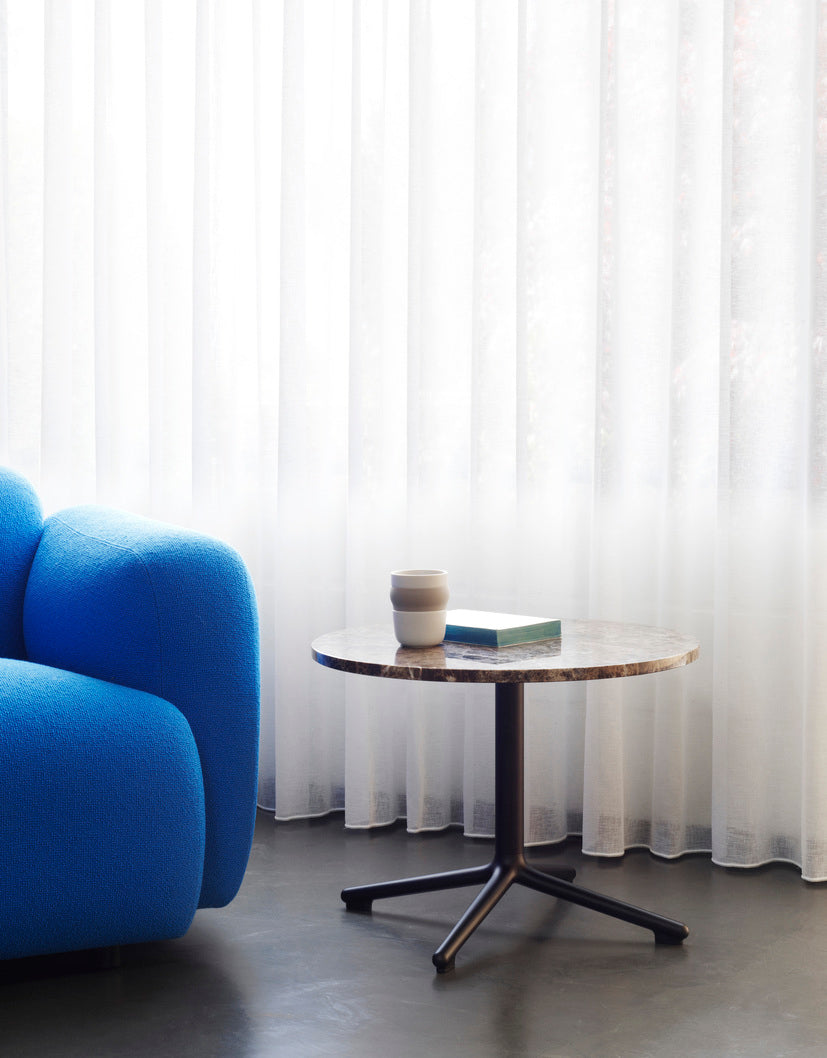 Table d'appoint Lunar Aluminium H45 cm Alu/Marbre par Normann Copenhagen