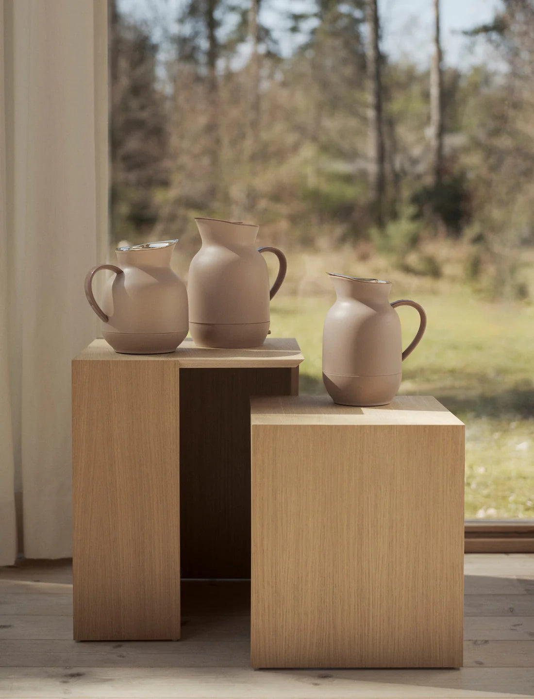 Amphora Vacuum Jug by Stelton