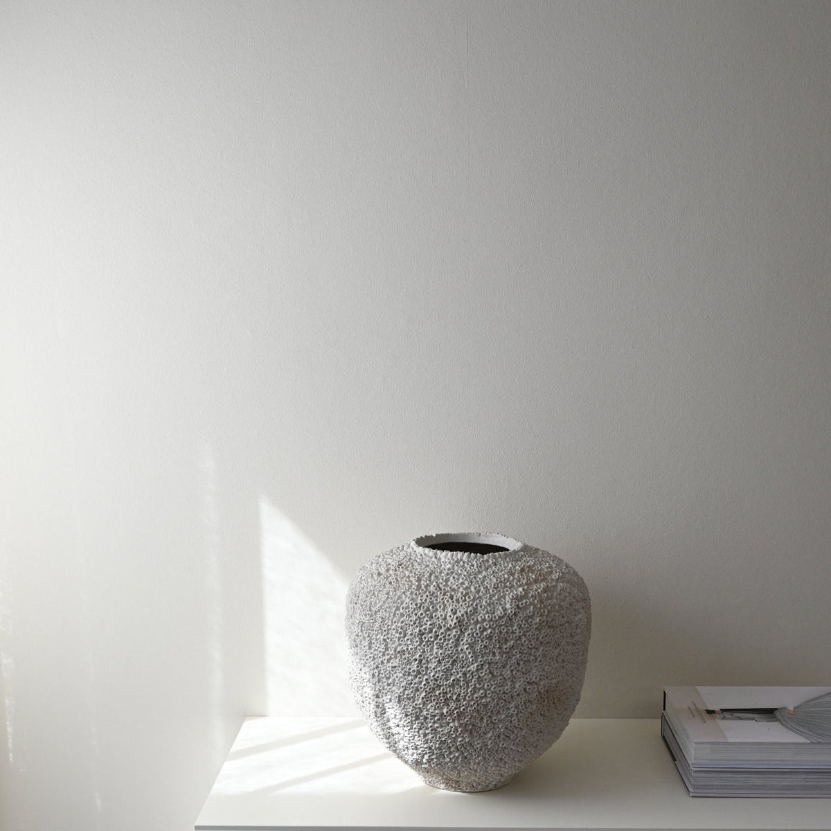 Sunao Vase, Medio - Beehive, Birch Finish by 101 Copenhagen