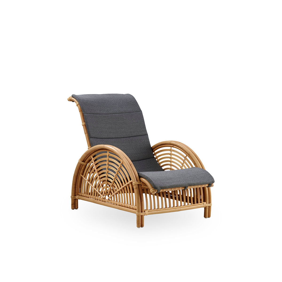 Paris Lounge Chair | Seat & back cushion by Sika