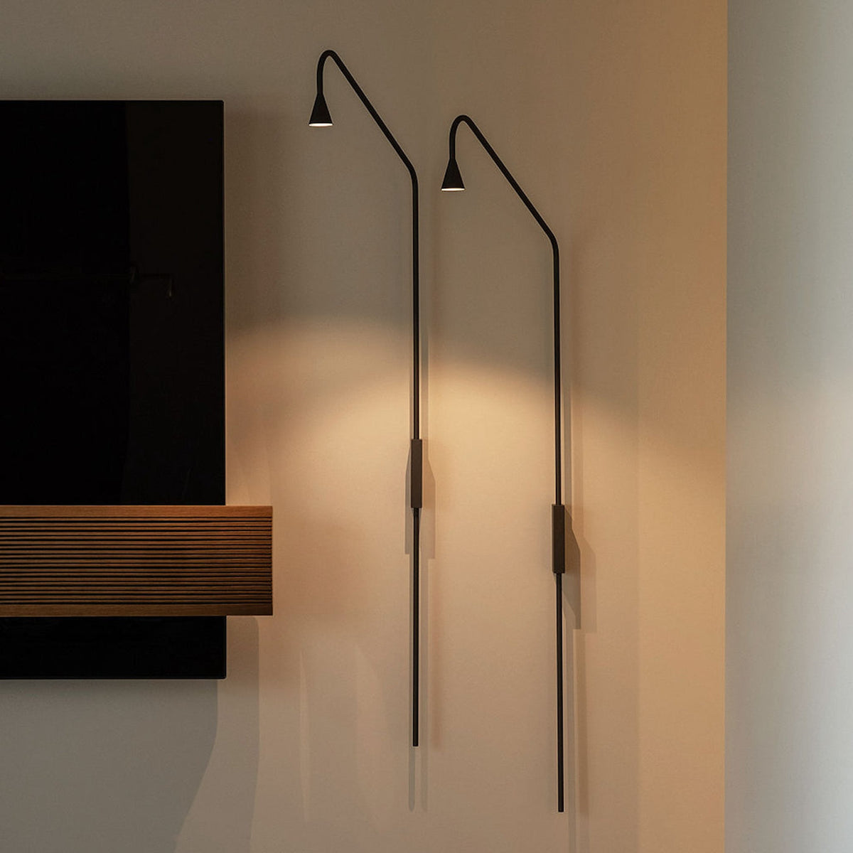 Austere Wall Lamp with Plug by Trizo21