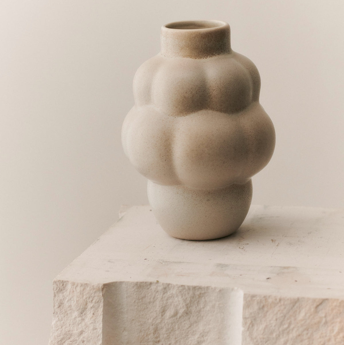 Balloon Vase 04 Petit Vintage Glaze by Louise-Roe