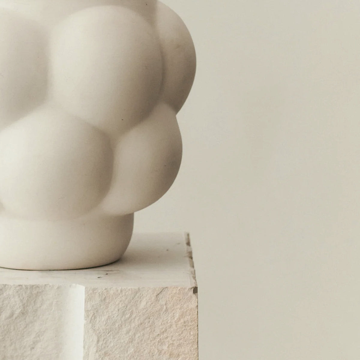 Balloon Bowl 09 Raw White by Louise-Roe