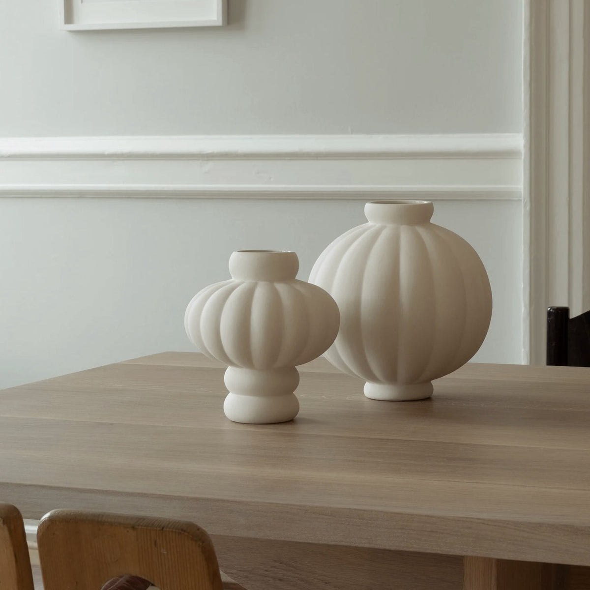 Balloon Vase 01 Raw White by Louise-Roe