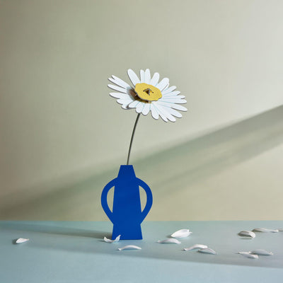 Daisy by Studio Roof