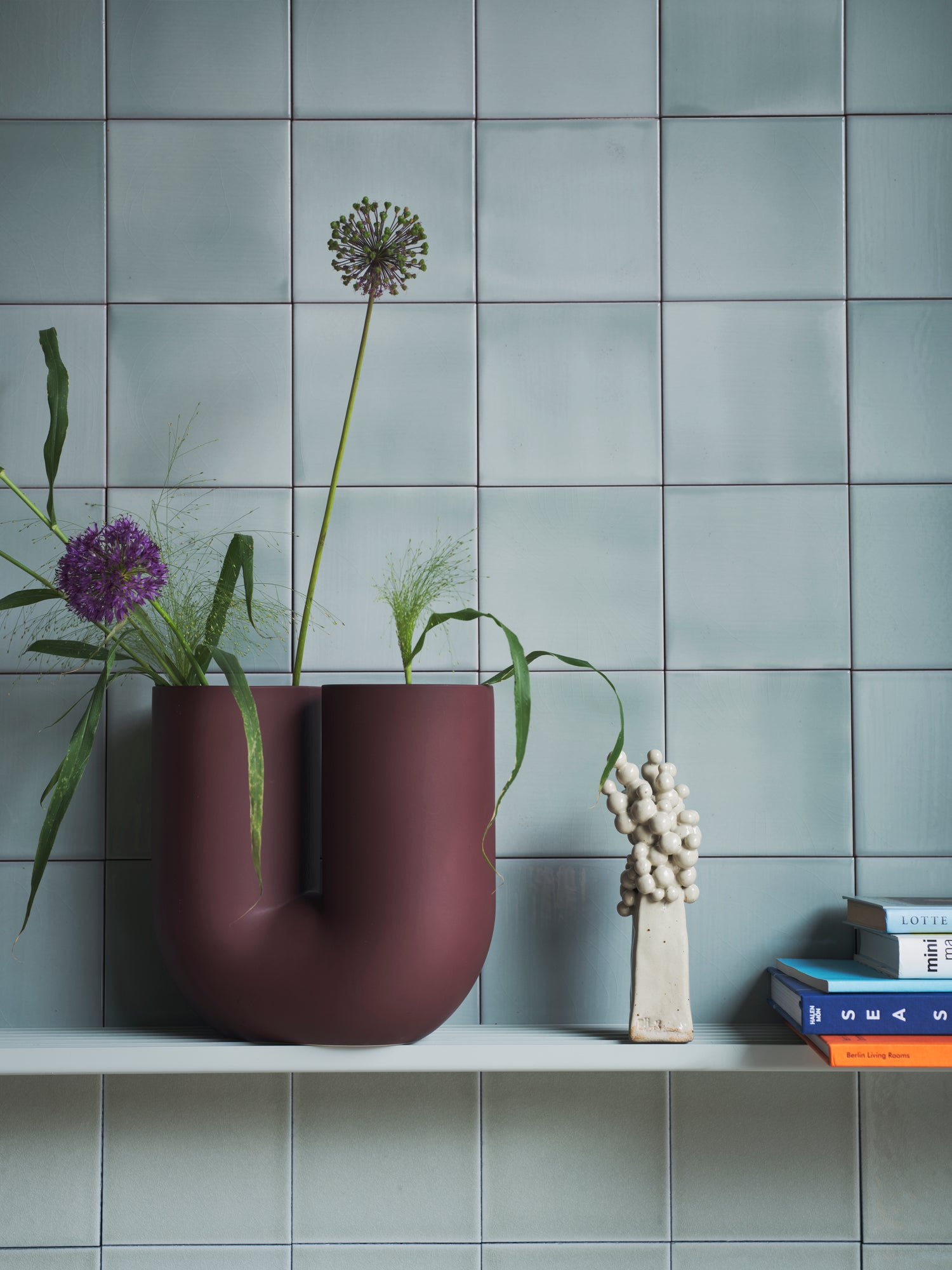 Kink Vase by Muuto | Modern, Sculptural Flower Vase