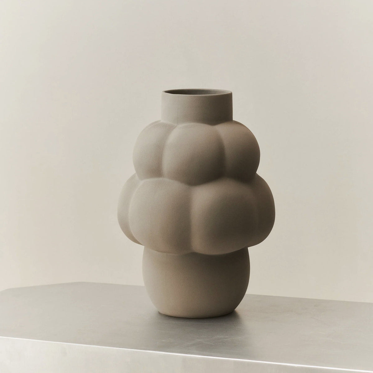 Balloon Vase 04 Sanded Grey by Louise-Roe