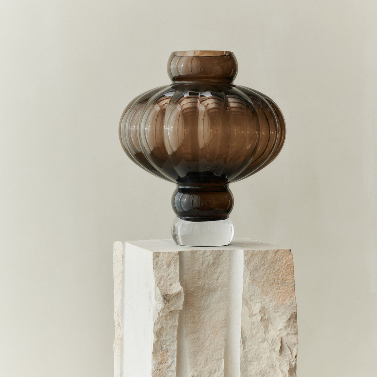 Balloon Vase 08 Smoke by Louise-Roe