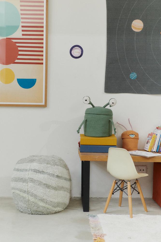 Neptune Puff by Lorena Canals