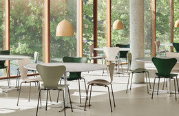 Circular A826 Dining Table by Fritz Hansen