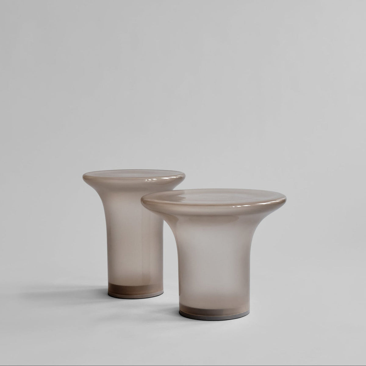 Trumpet Table, Low - Smoked Desert by 101 Copenhagen