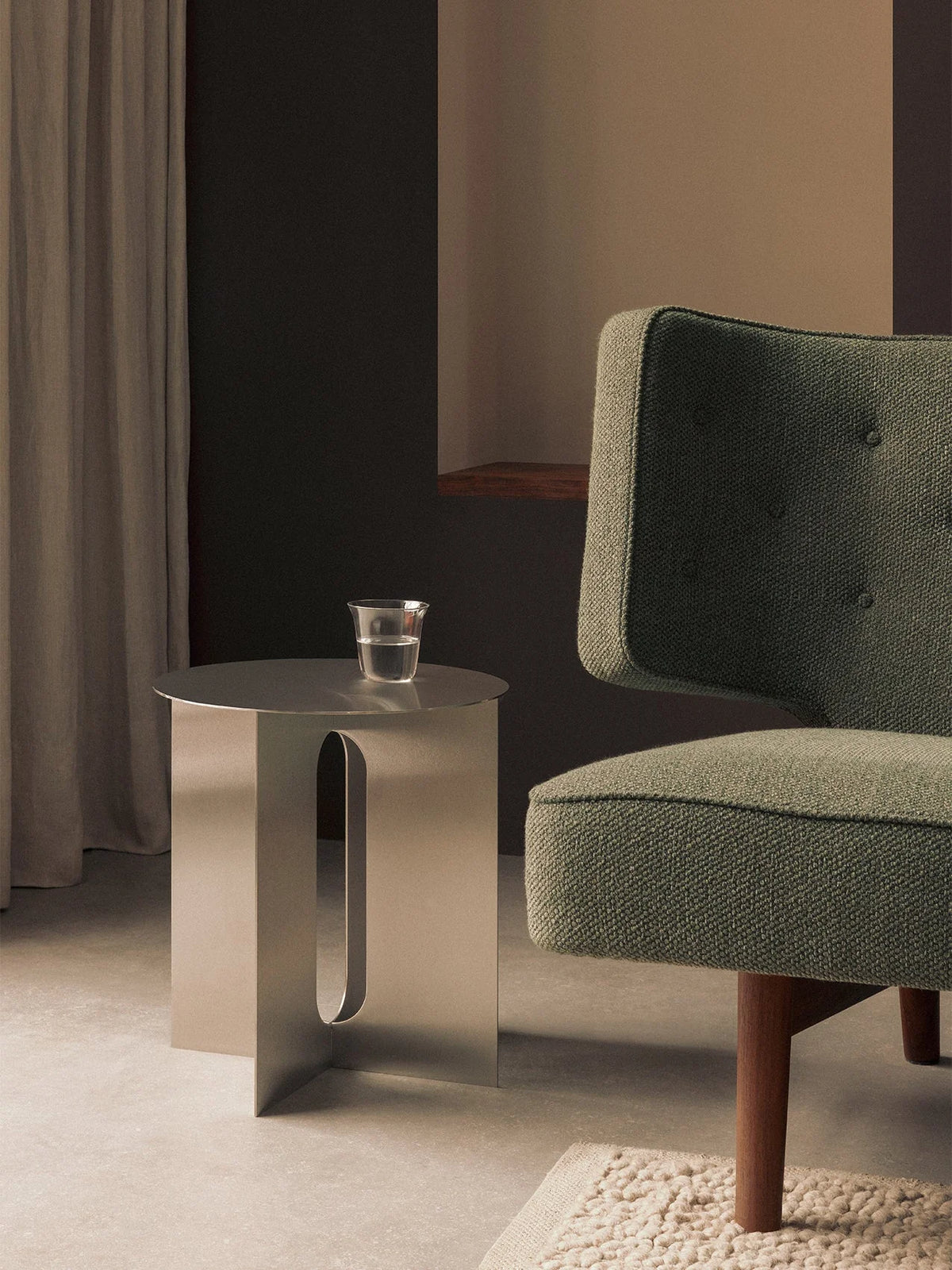 Table d'appoint Androgyne, piètement en acier par Audo Copenhagen