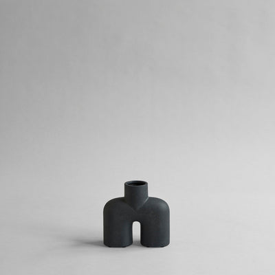 Cobra Vase Uno, Mini - Black by 101 Copenhagen