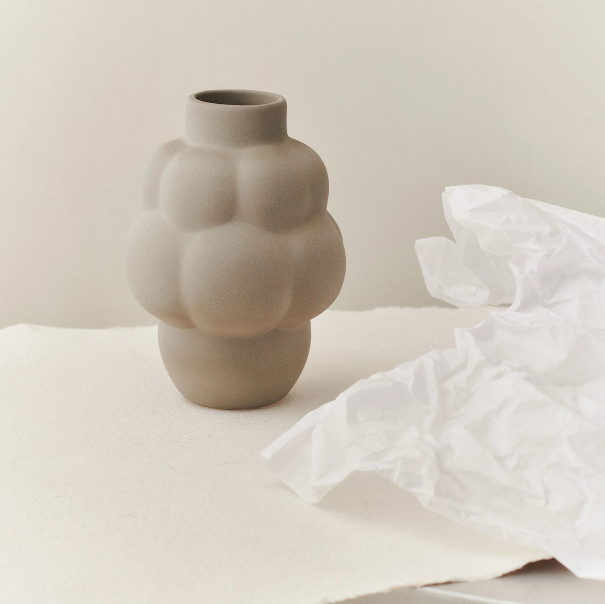 Balloon Vase 04 Petit Sanded Grey by Louise-Roe