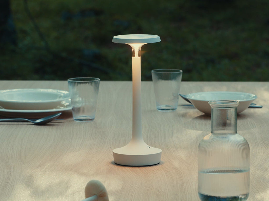 Lampe de table débranchée Bon Jour par Flos