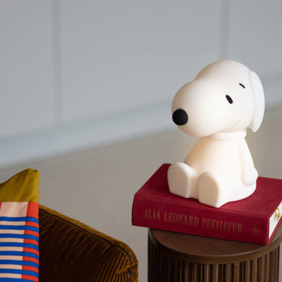 Kids Snoopy bundle of light by Mr. Maria featuring a cute Snoopy character in a cozy, decorative light bundle for children.