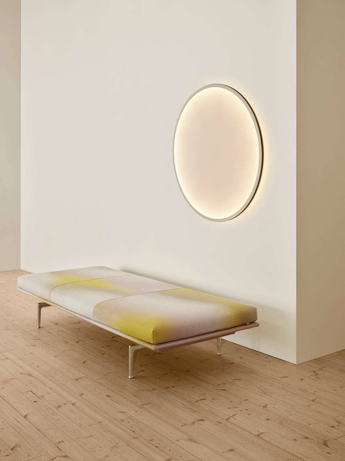 Outline Daybed by Muuto
