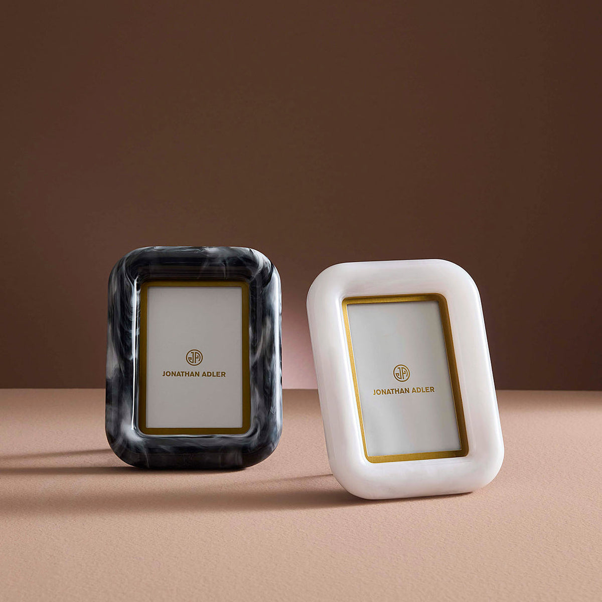 Como Frame 4x6 by Jonathan Adler
