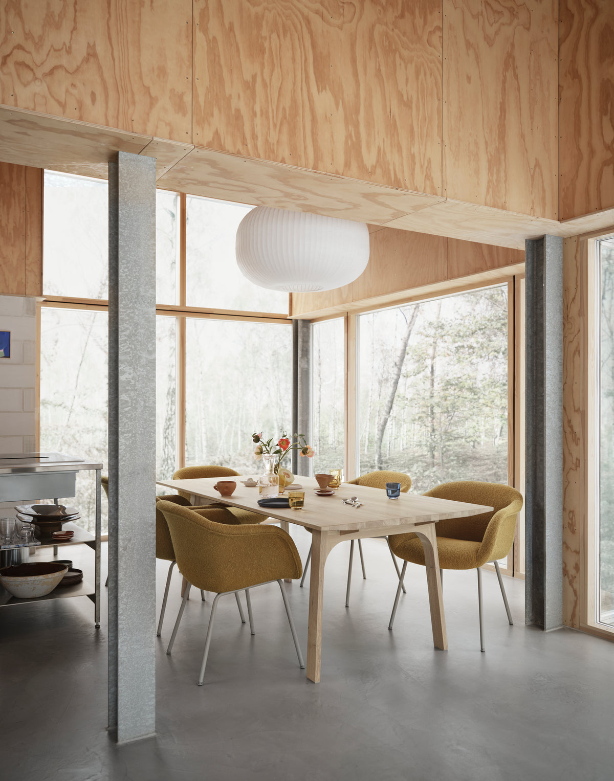 Earnest Extendable Table by Muuto