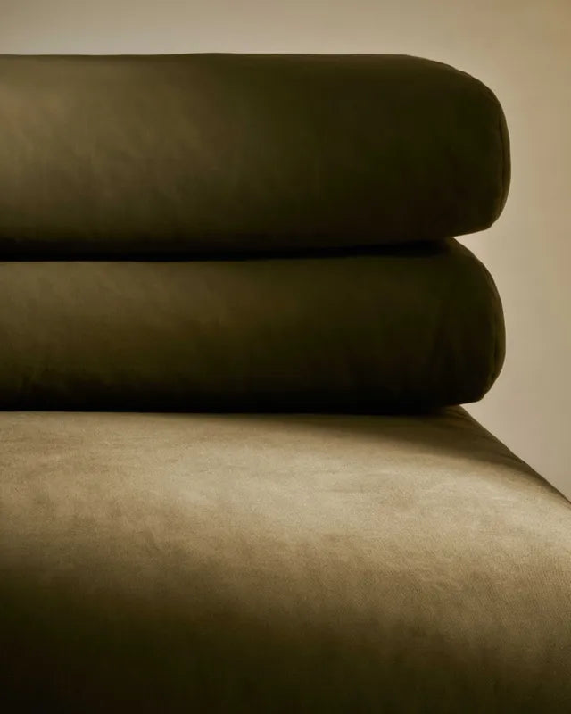 Elogio Sofa by Gubi
