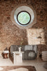 Table sculpturale minérale par Ferm Living
