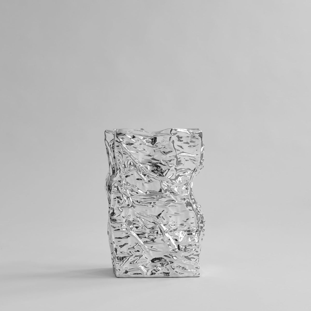 Kami Vase, Big - Chrome by 101 Copenhagen