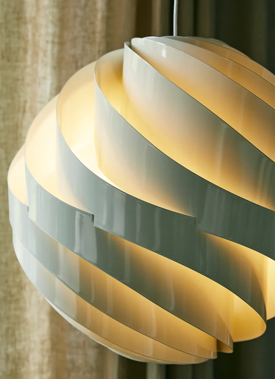 Large Gubi Turbo Pendant lighting fixture with a sleek, modern design and a 62 cm diameter.