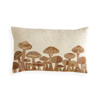 Coussin brodé Botanist Mushrooms Field par Jonathan Adler