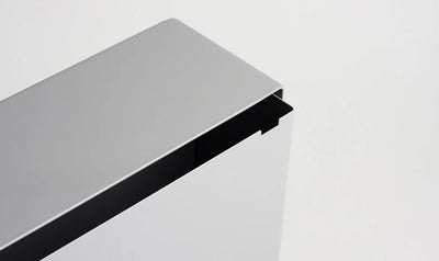 LIXHT VM-002 mailbox and VM-003 mailbox post in orange, made in Canada, shown as accessories in this product image.