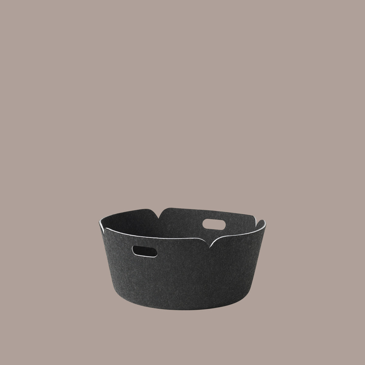 Restore Basket Round by Muuto