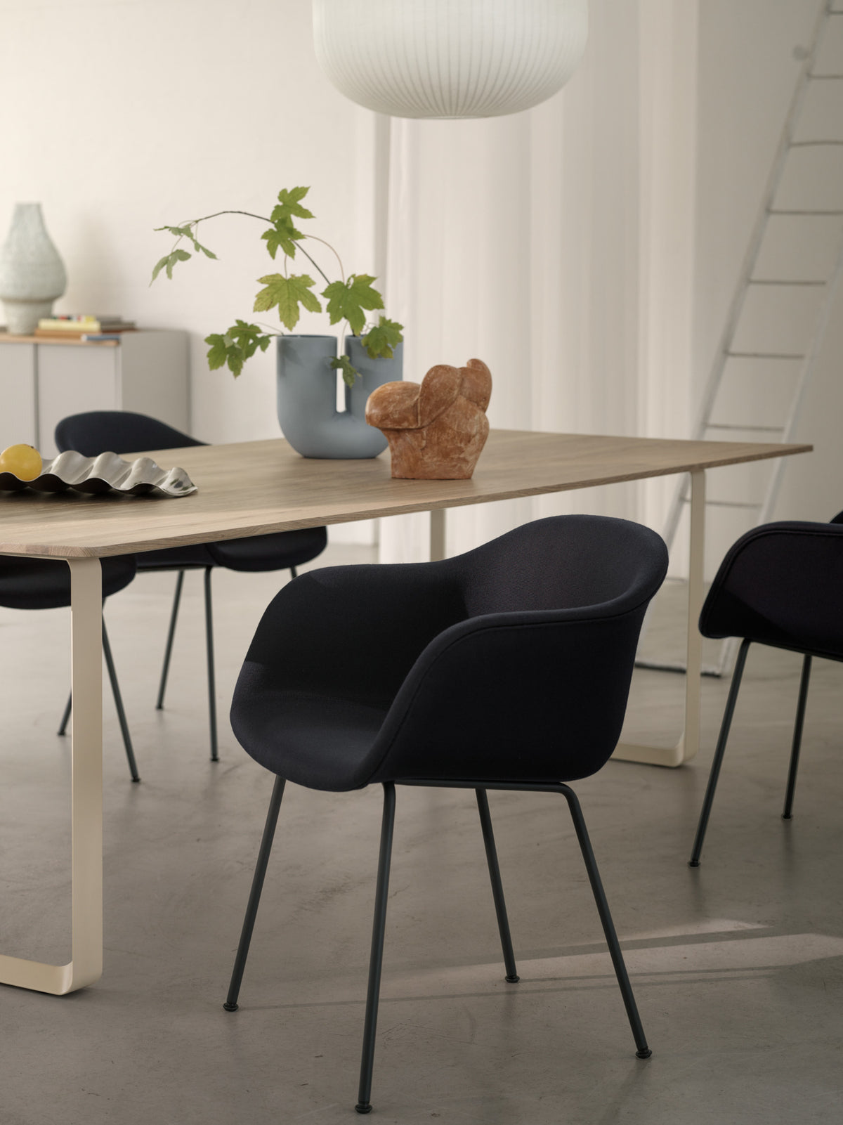 Fibre Armchair Tube Base – Rembourrage avant par Muuto 