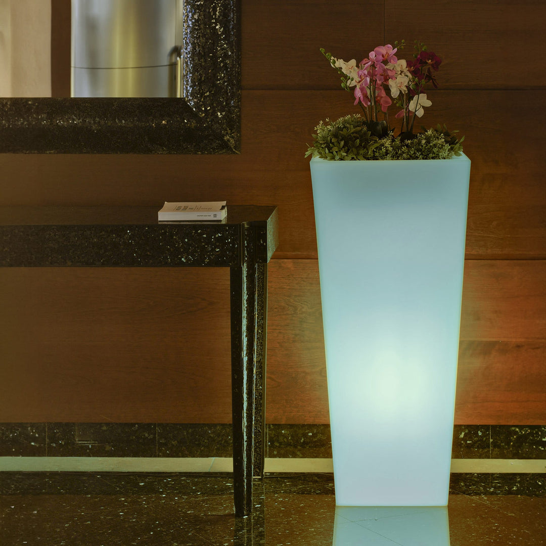 Melisa Planter Lamp by Newgarden