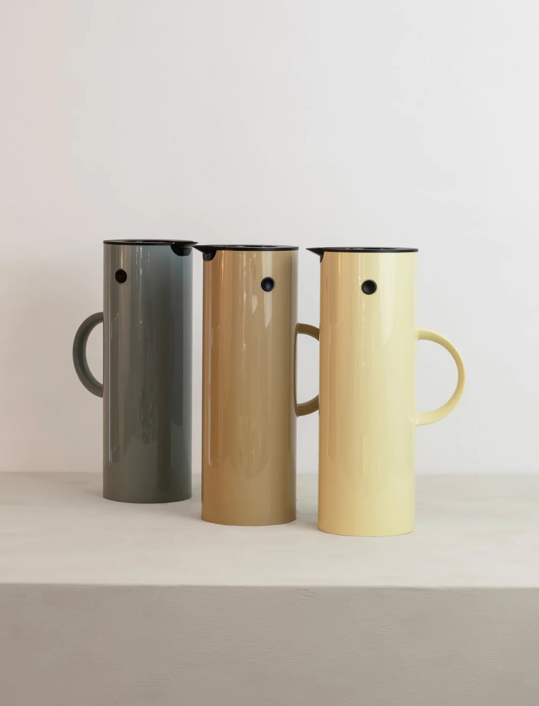 EM77 Vacuum Jug 1L by Stelton