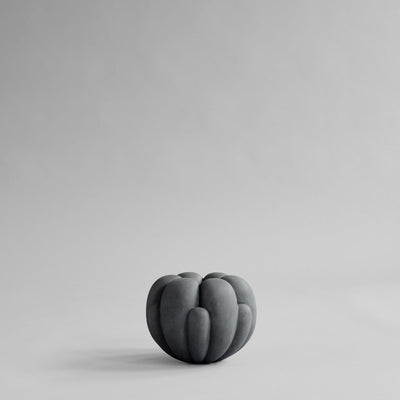 Bloom Vase, Petit - Dark Grey by 101 Copenhagen