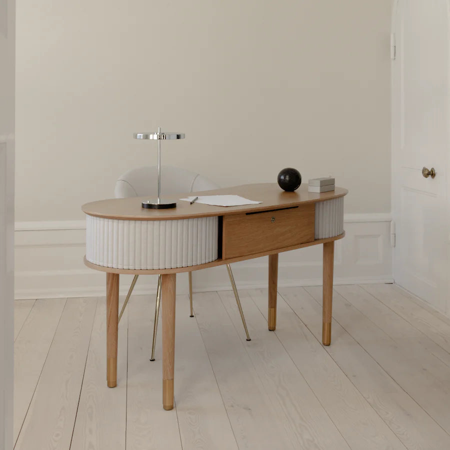 Audacious Desk by UMAGE