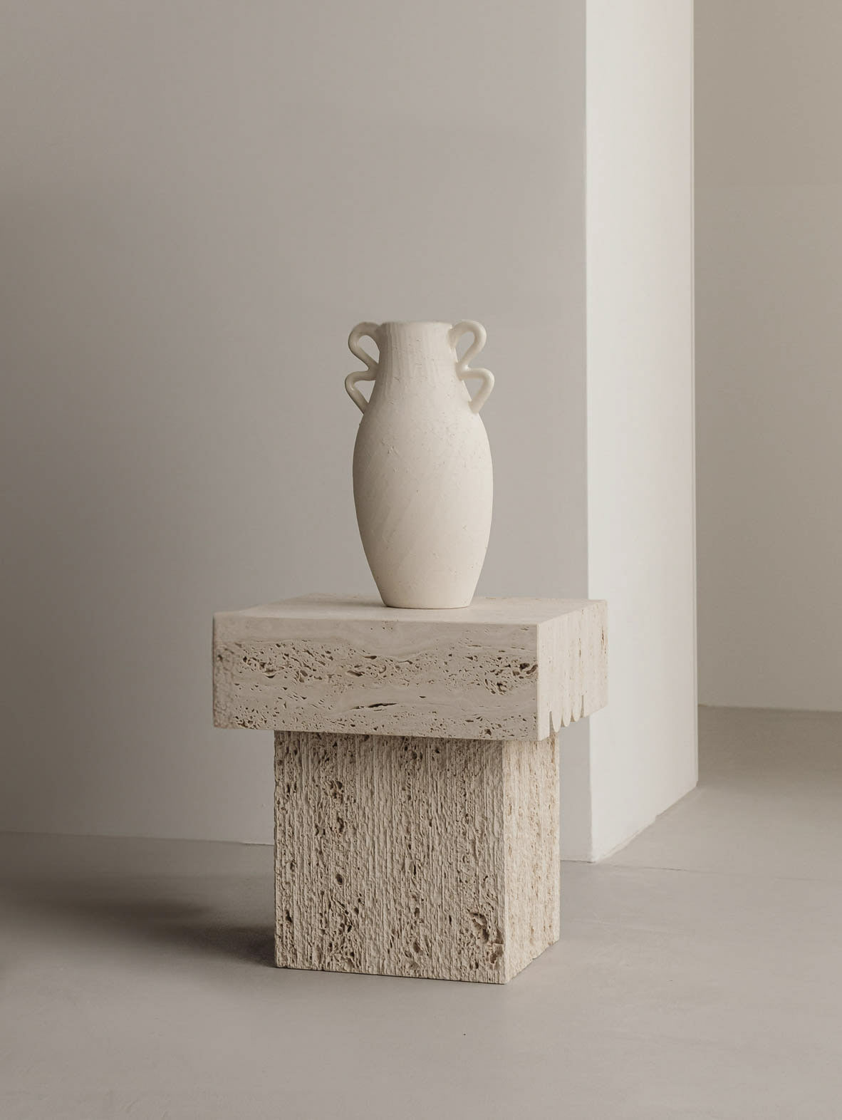 ORO Side Table by un'common