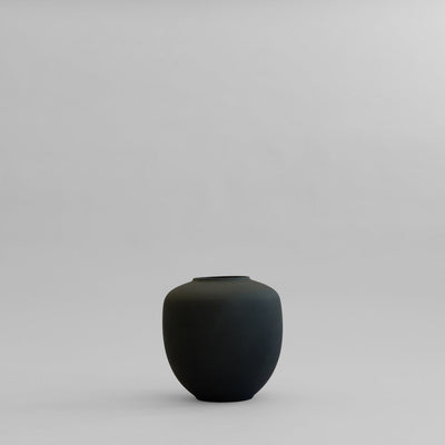 Sunao Vase, Medio - Black by 101 Copenhagen