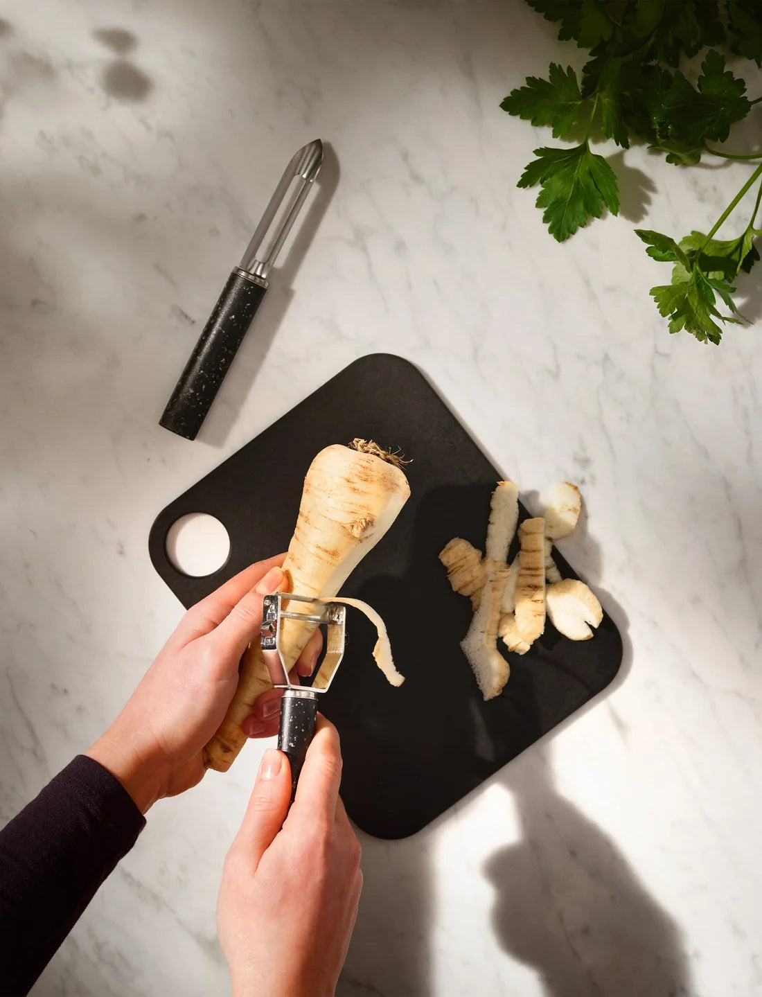 Rig-Tig CUT-IT chopping board, a durable kitchen accessory with a smooth surface, ideal for food prep and chopping tasks.