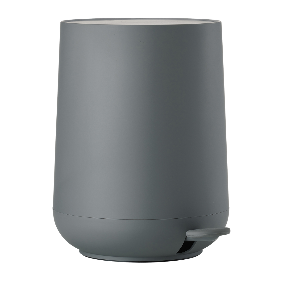 Black Nova pedal bin by Zone Denmark with 3-liter capacity, measuring 20.5 cm in diameter, designed as a stylish accessory.