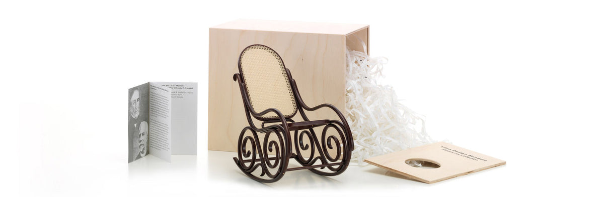 Rocking Chair No. 9 de la collection Miniatures de Vitra