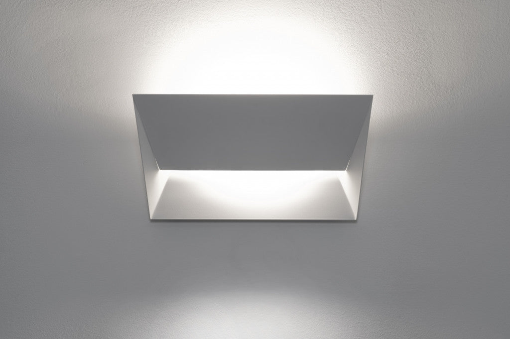 Lumen Center Mail, Mail LED Wall Lamp