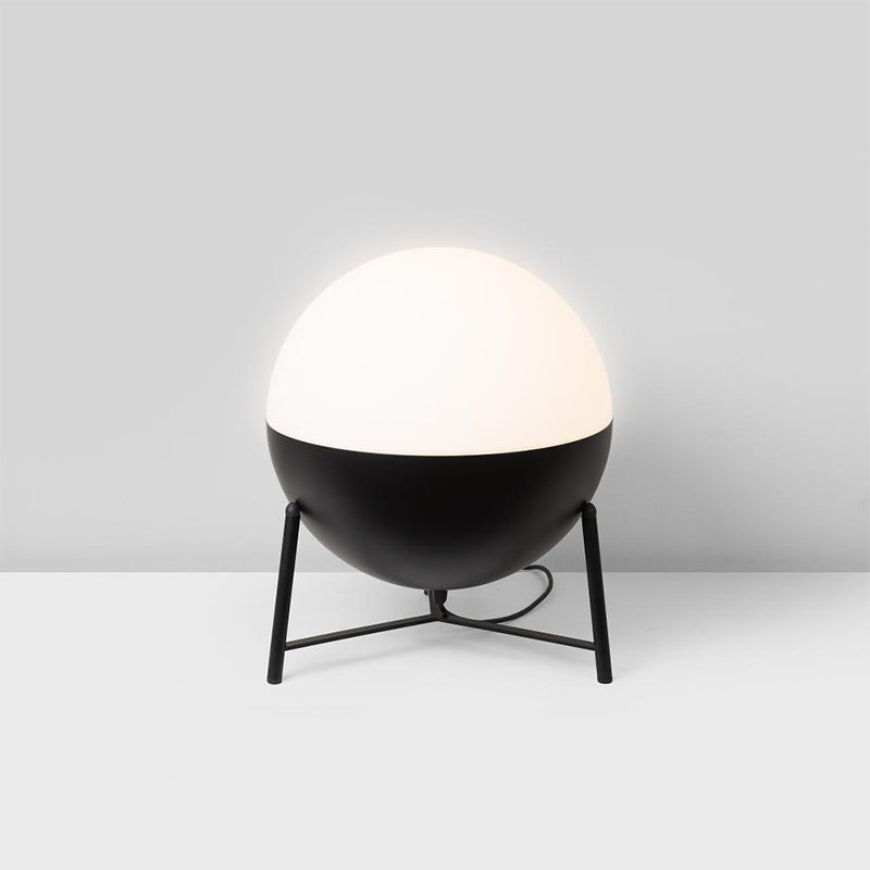 Demi Lampe de Table par ZANEEN design